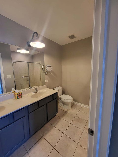 Tiny photo for 300 Village Circle #404, Willow Springs, IL 60480 (MLS # 12778215)
