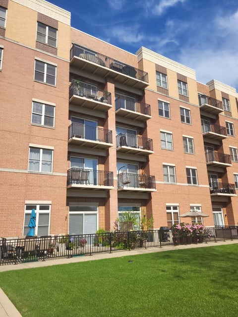 Tiny photo for 300 Village Circle #404, Willow Springs, IL 60480 (MLS # 12778215)