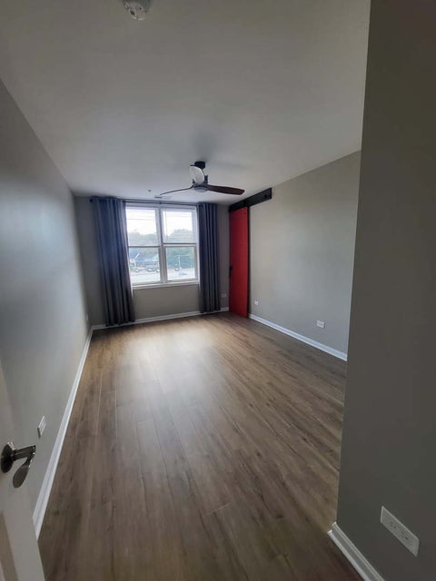 Tiny photo for 300 Village Circle #404, Willow Springs, IL 60480 (MLS # 12778215)