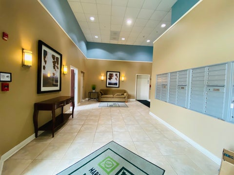 Tiny photo for 300 Village Circle #404, Willow Springs, IL 60480 (MLS # 12778215)