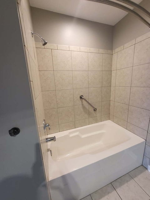 Tiny photo for 300 Village Circle #404, Willow Springs, IL 60480 (MLS # 12778215)
