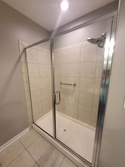 Tiny photo for 300 Village Circle #404, Willow Springs, IL 60480 (MLS # 12778215)