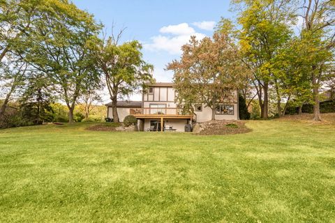 Tiny photo for 430 Westminster Drive, Burr Ridge, IL 60527 (MLS # 12490781)