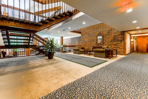 Tiny photo for 1401 Burr Oak Road #108B, Hinsdale, IL 60521 (MLS # 12418371)