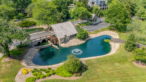 Tiny photo for 1401 Burr Oak Road #108B, Hinsdale, IL 60521 (MLS # 12418371)