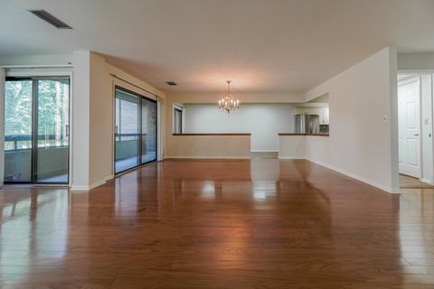 Tiny photo for 1401 Burr Oak Road #108B, Hinsdale, IL 60521 (MLS # 12418371)