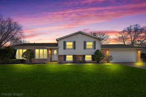 Tiny photo for 997 N PLUM GROVE Road, Palatine, IL 60067 (MLS # 12587500)