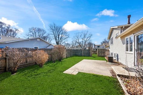 Tiny photo for 997 N PLUM GROVE Road, Palatine, IL 60067 (MLS # 12587500)