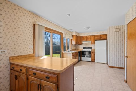 Tiny photo for 997 N PLUM GROVE Road, Palatine, IL 60067 (MLS # 12587500)