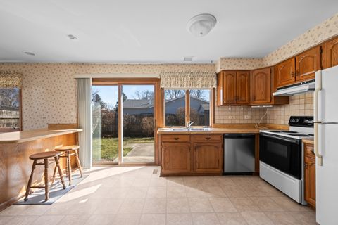 Tiny photo for 997 N PLUM GROVE Road, Palatine, IL 60067 (MLS # 12587500)