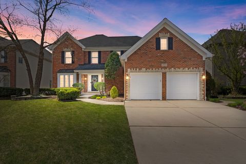 229 E 57TH Street Westmont IL 60559