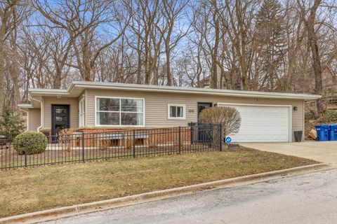 1001 Geneva Road St. Charles IL 60174