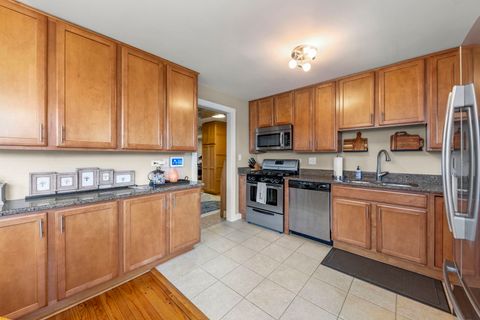 Tiny photo for 1001 Geneva Road, St. Charles, IL 60174 (MLS # 12565251)