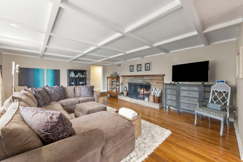 Tiny photo for 1001 Geneva Road, St. Charles, IL 60174 (MLS # 12565251)