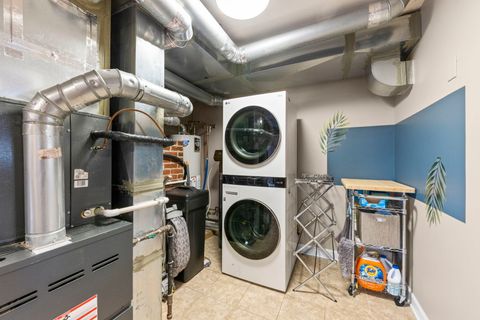 Tiny photo for 1001 Geneva Road, St. Charles, IL 60174 (MLS # 12565251)