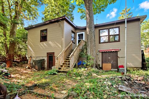 Tiny photo for 312 N Cresthill Avenue, McHenry, IL 60051 (MLS # 12490308)