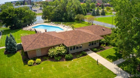Tiny photo for 2000 Saint Regis Drive #6F, Lombard, IL 60148 (MLS # 12742394)