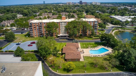 Tiny photo for 2000 Saint Regis Drive #6F, Lombard, IL 60148 (MLS # 12742394)