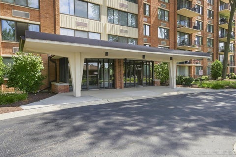 2000 Saint Regis Drive Unit 6F, Lombard, IL 60148 - #: 12742394