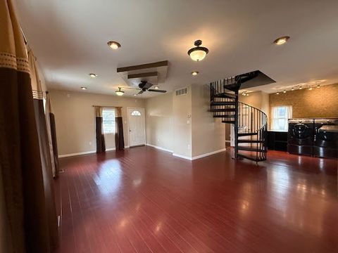 Tiny photo for 111 E Peach Street, Centralia, IL 62801 (MLS # 12603898)