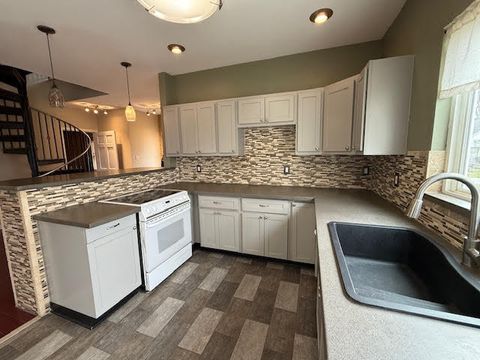 Tiny photo for 111 E Peach Street, Centralia, IL 62801 (MLS # 12603898)