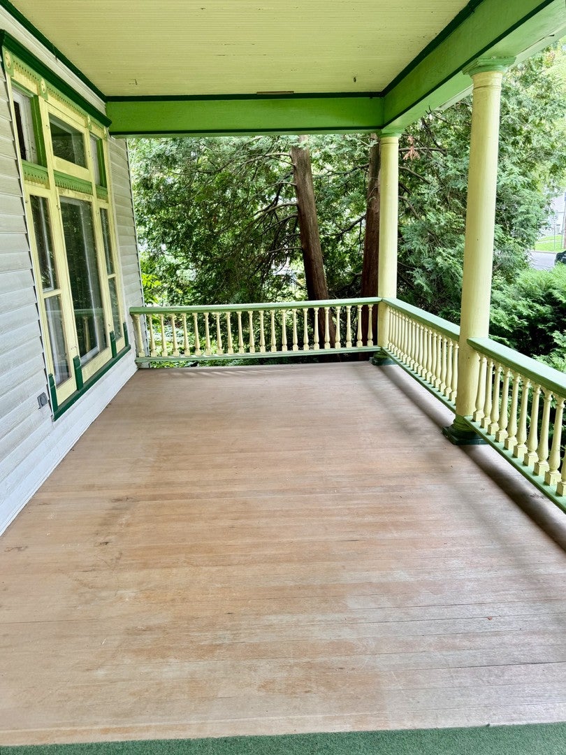 811 NW 3rd Avenue