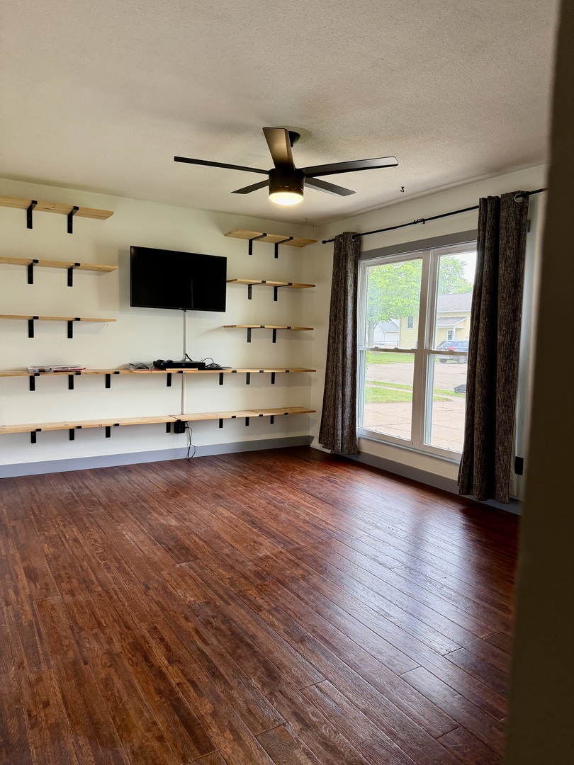 1612 Middle Road