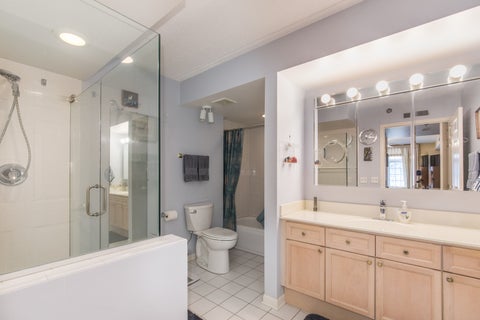 Tiny photo for 7031 W Touhy Avenue #201, Niles, IL 60714 (MLS # 12634280)