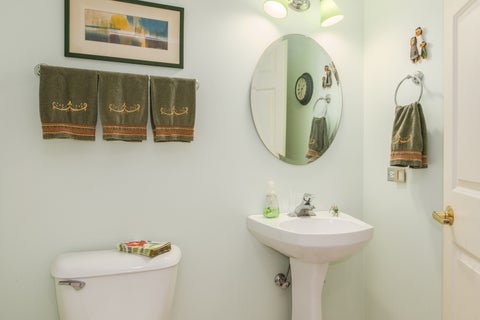 Tiny photo for 7031 W Touhy Avenue #201, Niles, IL 60714 (MLS # 12634280)