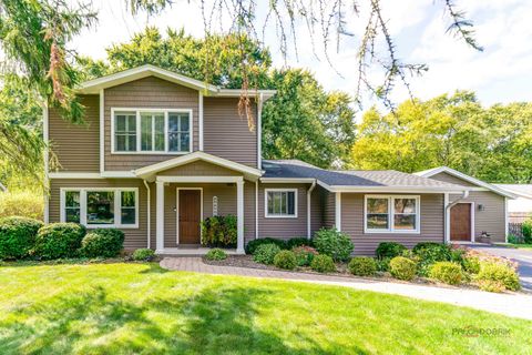 Tiny photo for 30408 N Oak Grove Avenue, Libertyville, IL 60048 (MLS # 12478364)
