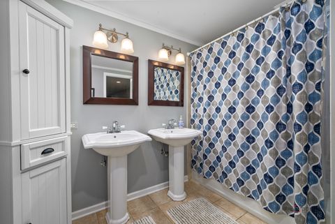 Tiny photo for 30408 N Oak Grove Avenue, Libertyville, IL 60048 (MLS # 12478364)