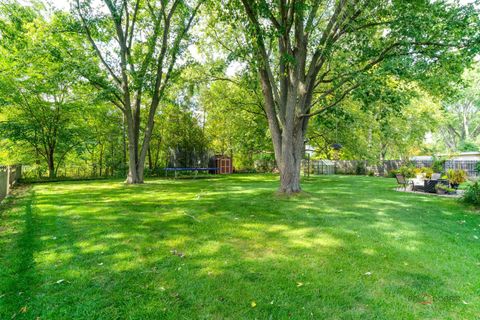 Tiny photo for 30408 N Oak Grove Avenue, Libertyville, IL 60048 (MLS # 12478364)