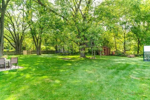 Tiny photo for 30408 N Oak Grove Avenue, Libertyville, IL 60048 (MLS # 12478364)