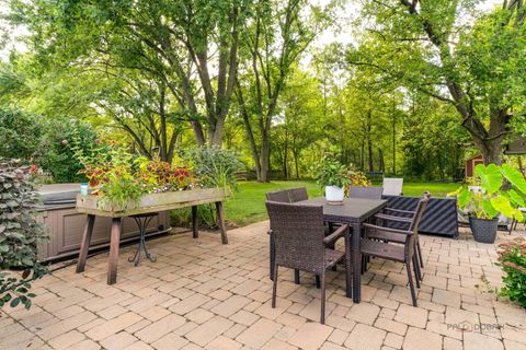 Tiny photo for 30408 N Oak Grove Avenue, Libertyville, IL 60048 (MLS # 12478364)