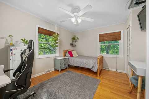Tiny photo for 30408 N Oak Grove Avenue, Libertyville, IL 60048 (MLS # 12478364)