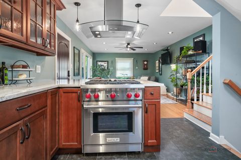 Tiny photo for 30408 N Oak Grove Avenue, Libertyville, IL 60048 (MLS # 12478364)