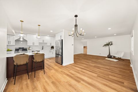Tiny photo for 3 Charlestown Court, Bolingbrook, IL 60440 (MLS # 12461546)