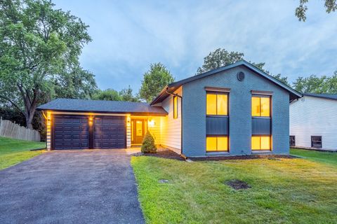 Tiny photo for 3 Charlestown Court, Bolingbrook, IL 60440 (MLS # 12461546)