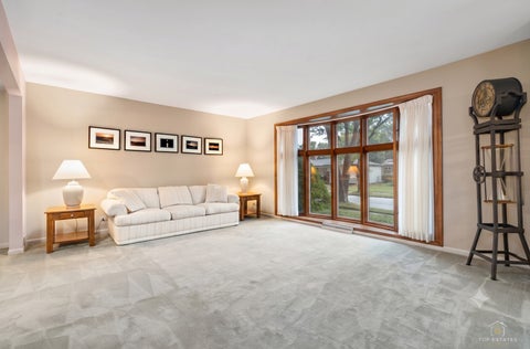 Tiny photo for 1340 E Rosita Drive, Palatine, IL 60074 (MLS # 12745918)