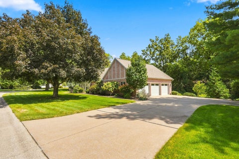 Tiny photo for 2700 11th Street Court, Moline, IL 61265 (MLS # 12743154)