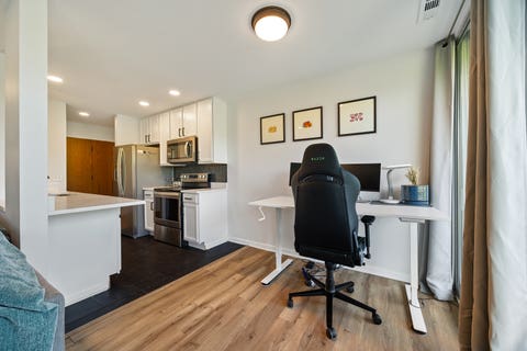 Tiny photo for 6010 Oakwood Drive #3H, Lisle, IL 60532 (MLS # 12652344)