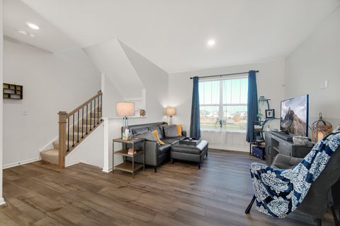 Tiny photo for 1015 Atterberg Road, South Elgin, IL 60177 (MLS # 12515585)