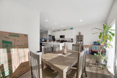 Tiny photo for 1015 Atterberg Road, South Elgin, IL 60177 (MLS # 12515585)