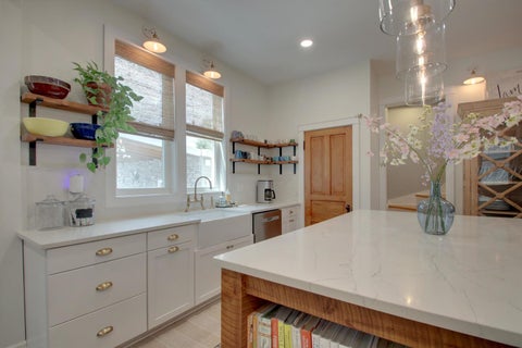 Tiny photo for 1632 Kentucky Street, Quincy, IL 62301 (MLS # 12699522)