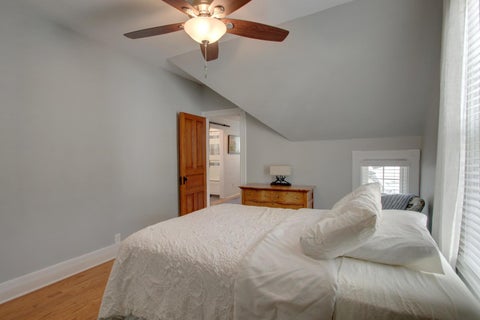 Tiny photo for 1632 Kentucky Street, Quincy, IL 62301 (MLS # 12699522)