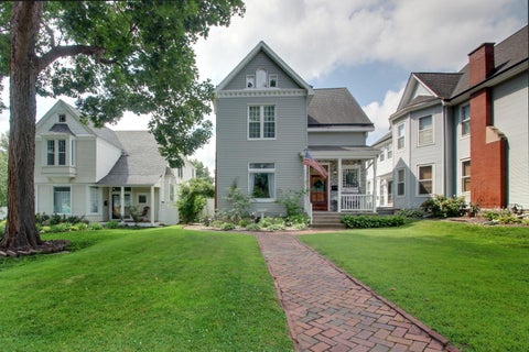 Tiny photo for 1632 Kentucky Street, Quincy, IL 62301 (MLS # 12699522)