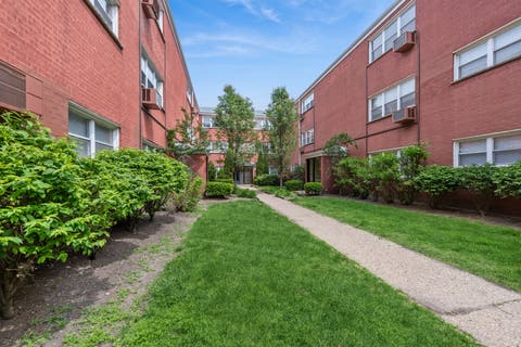 Tiny photo for 6969 N Ashland Boulevard #304, Chicago, IL 60626 (MLS # 12725343)