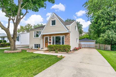 Tiny photo for 117 S ERIE Street, Wheaton, IL 60187 (MLS # 12682657)