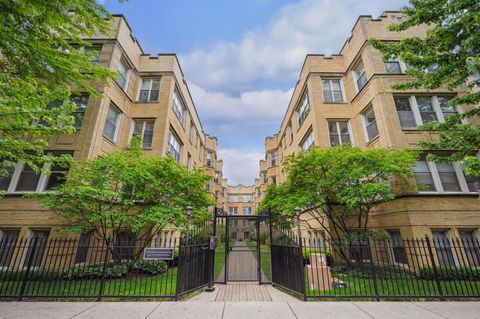 5452 S Cornell Avenue Chicago IL 60615