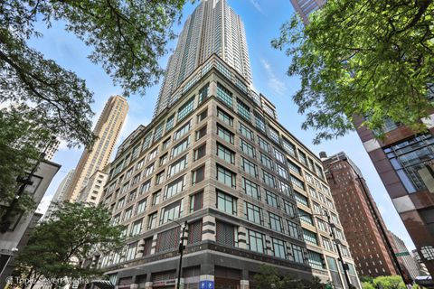 Photo of 100 E Huron Street #2301, Chicago, IL 60611 (MLS # 12406634)